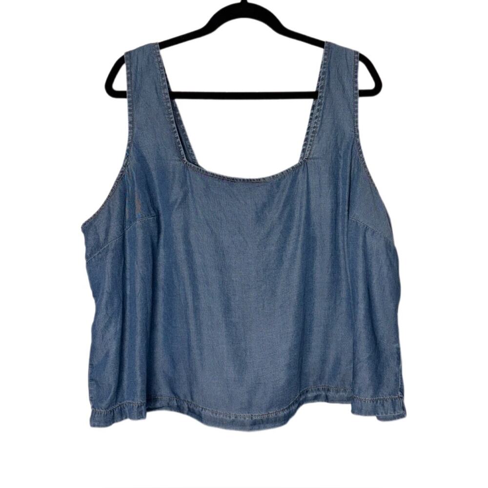 Torrid Tencel Square Neck Top Button Up Back woman's size 2 Medium Wash Blue